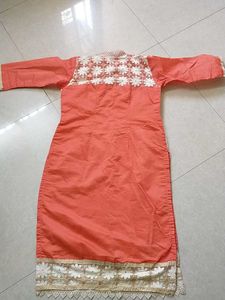 Beautiful Embroidered Kurti