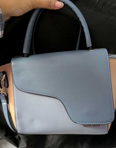 Allen Solly Colour Blocked Sling Bag