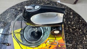 Hand Mixer with Bowl Oster