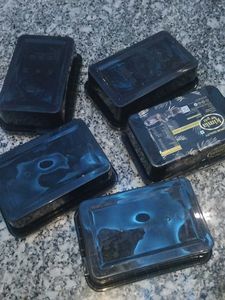 5 Empty Dates Container