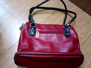 Elegant Leather Bag