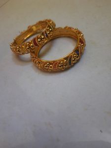 Elegent Bangels Set Of 2