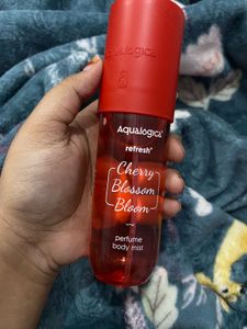 Aqualogica Cherry Blossom Body Mist