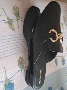 Black CHAIN Loop Mules ( NO BOX )