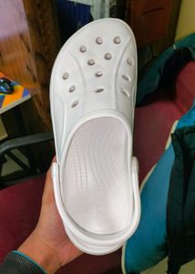 ₹1000.  Crocs Unused