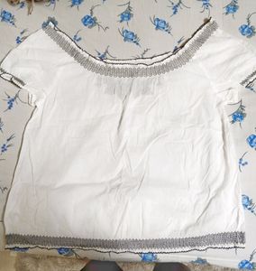 Comfy White top