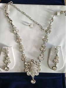 DIAMOND STONE SILVER JEWELLERY