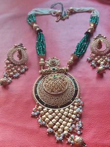 Necklace &amp; Earring Set