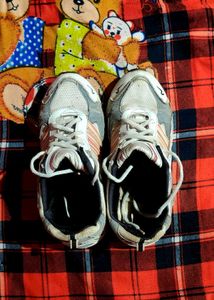 Used Sport Shoes