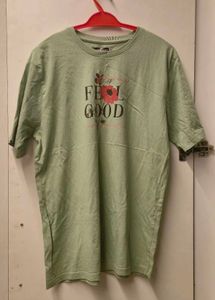 Green Graphic T-shirt