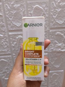 Garnier Bright Complete Booster Serum