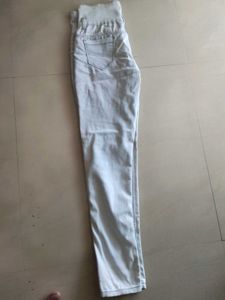 Stylish White Skinny Fit Jeans for Women