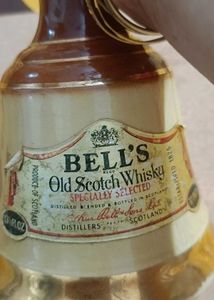 Bell&#39;s Old Scotch Whiskey Decanter