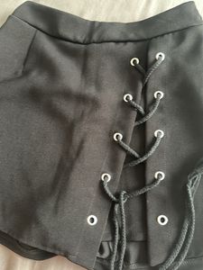 Cute black skorts