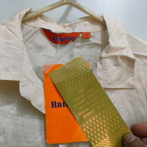 Elegant Button-Down Shirt