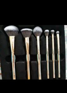 Mars Brushes Set