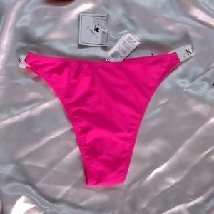 Kamoni Panty