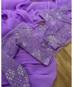 Elegant Lavender Saree🌷💗 free with the petticoat