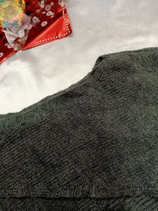 Gray Cropped Sweater