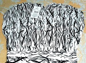 Chic Black &amp; White Print Top