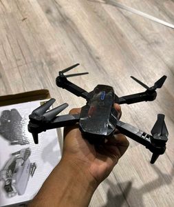 Portable E88 Max Drone with Remote