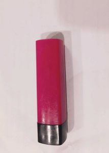 Huda Beauty Matte Lipstick