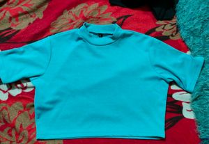 Teal Cropped T-shirt