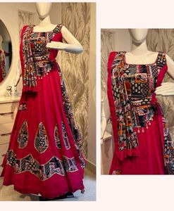 Chaniya Choli Readymade And On Rent Available
