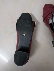 ELLE Embellished Maroon Block Pumps