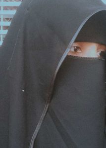 Elegant Black Niqab Nose Pis