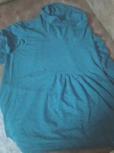 Green Turtleneck Long Sleeve Top