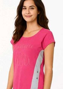 Pink Graphic Tee🌸