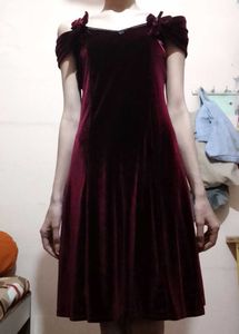 Elegant Maroon Velvet Evening Dress