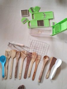 Woodens Spoons With Roti Turner And Cutter