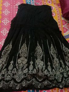 Black Sleeveless Paisley Dress