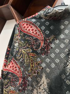 Black royal Print Turtleneck Top