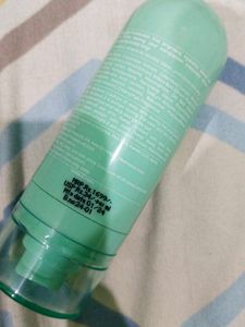 5 Tshirts + 1 Claw Clip + Mayskin Mosturiser