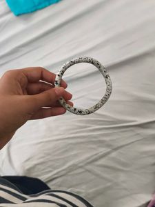 Stylish Speckled Bracelet