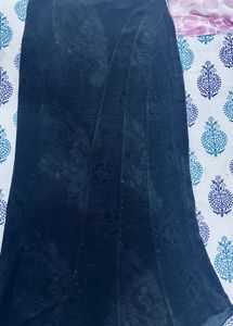 Fish Cut Black Skirt