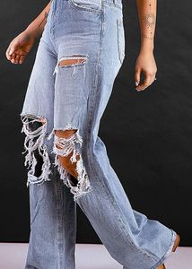 straight fit Ripped jean