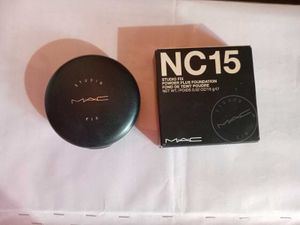 MAC Studio Fix Powder Plus Foundation NC15