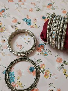 Sparkling Silver Bangle Set