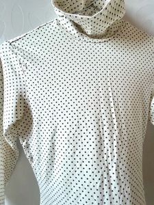 White Top (turtle Neck)