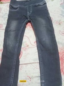 Zudio Girls Jeans (2-4Y)