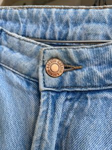 Ripped Light Wash Baggy Jeans
