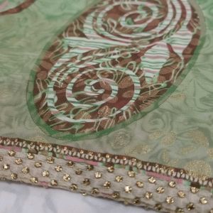 Elegant Green Printed Saree with blouse piece not