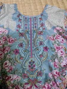 Pakistani Lawn Suits Sets