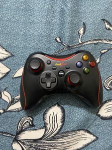 Redgear Pro Wireless Gamepad with 2.4GHz