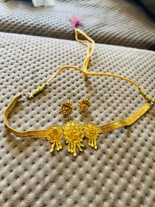Gold Plated Choker With Earrings