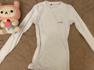 fitted y2k white t shirt